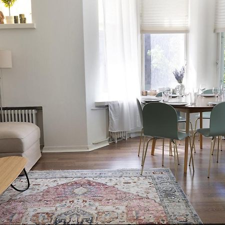 2Ndhomes City Center 2Br Apartment By The Finnish National Theatre With Balcony And Park View ヘルシンキ エクステリア 写真